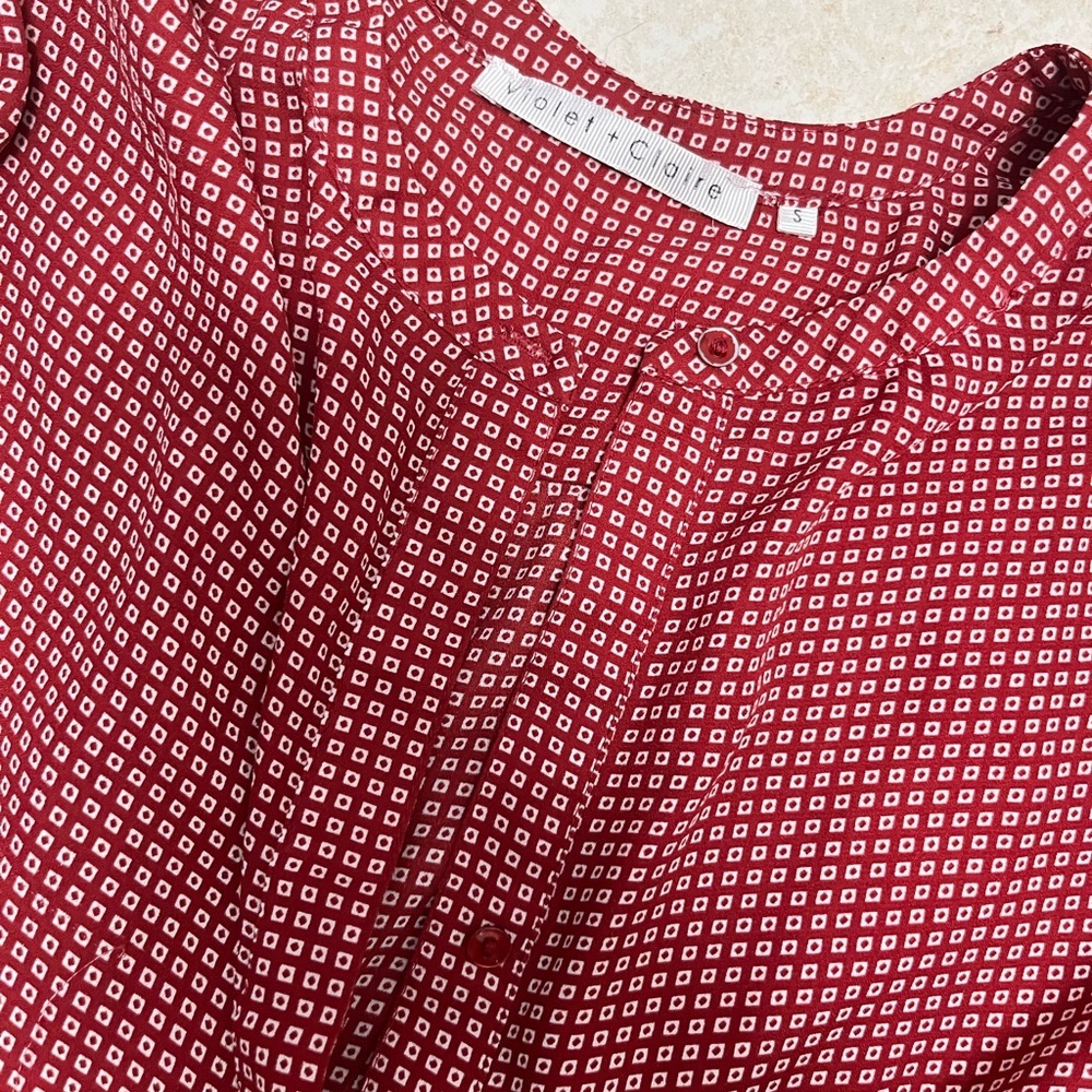 Blouse ❤️ - Picture 2 of 2